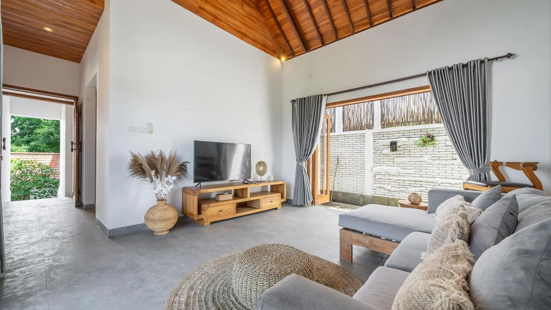 Renovated 3Br Villa In Prime Bingin Location Pecatu  Pecatu (Bali)