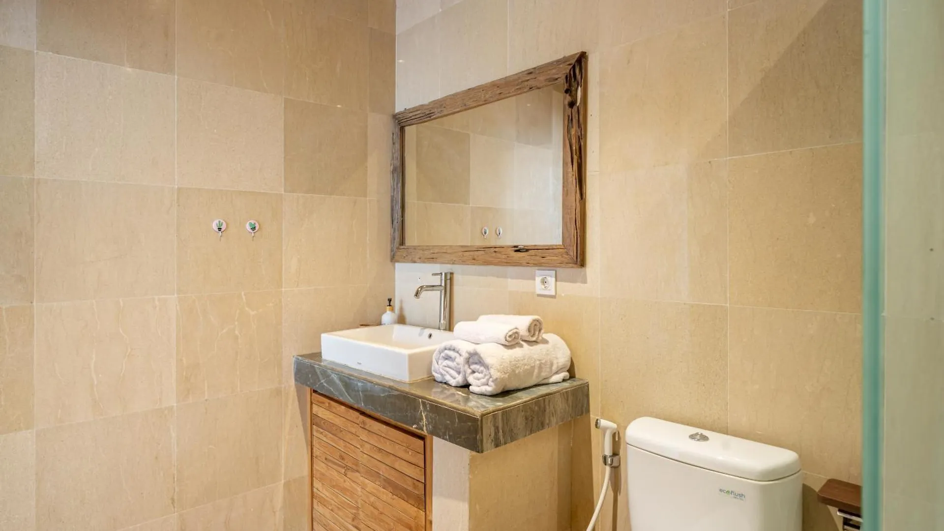 Renovated 3Br Villa In Prime Bingin Location Pecatu  Pecatu (Bali)