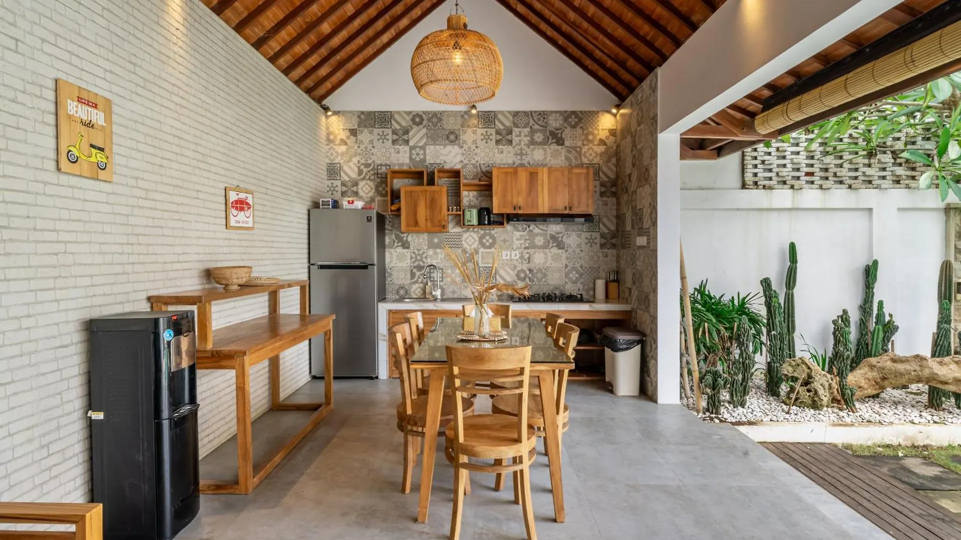 Renovated 3Br Villa In Prime Bingin Location Pecatu  0*, Pecatu (Bali)