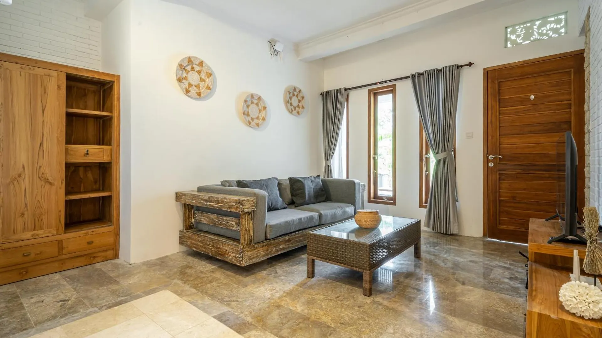 Renovated 3Br Villa In Prime Bingin Location Pecatu  0*, Pecatu (Bali)